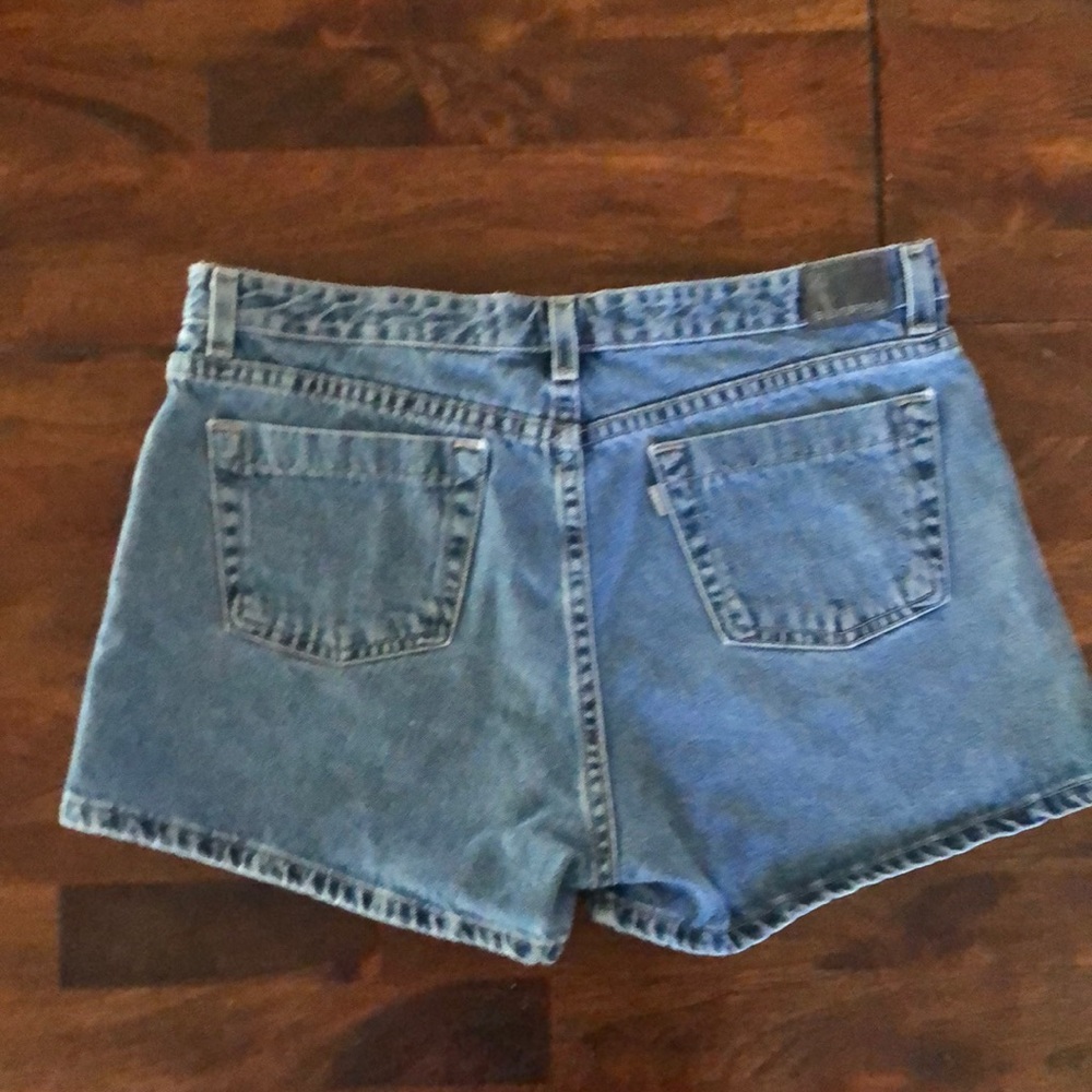 Vintage Silvertab Levi Shorts - Picture 2 of 4